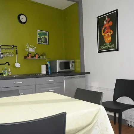 Abri Du Passant Bed & Breakfast