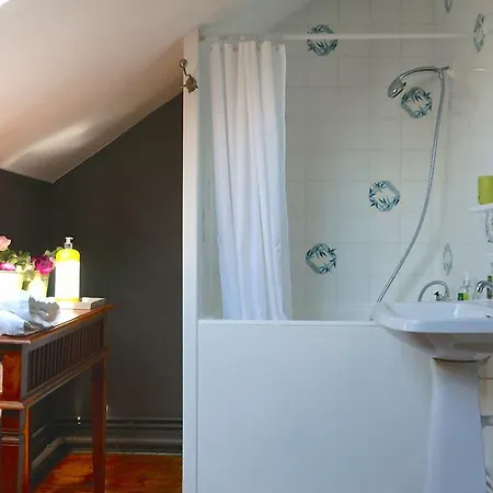 Abri Du Passant Bed & Breakfast
