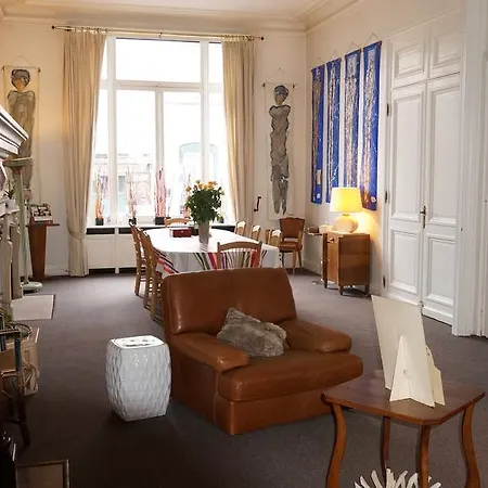 Abri Du Passant Bed & Breakfast *