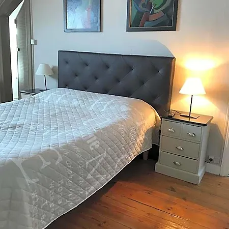 Abri Du Passant Bed & Breakfast 3*