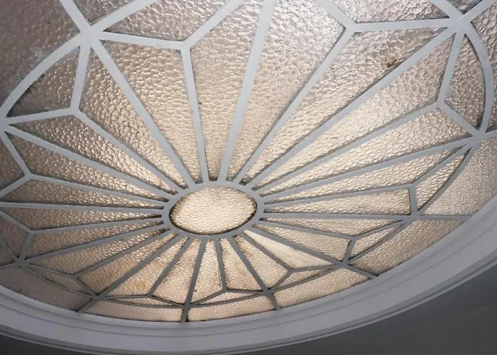 Abri Du Passant Roubaix