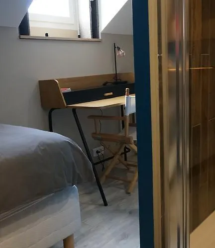 Abri Du Passant Couette-café 3*