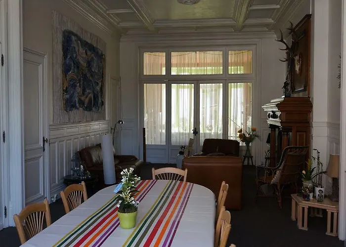 Abri Du Passant Couette-café